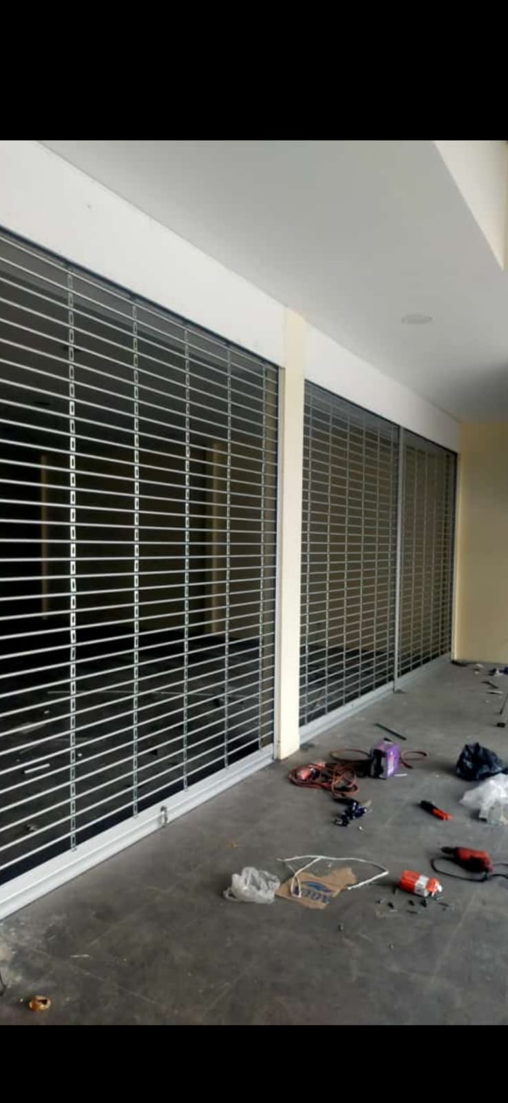 Pengerjaan rolling door proyek 5